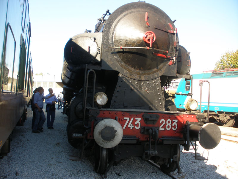  Locomotive a Torino Smistamento 2011 - Locomotiva a Vapore 743.283