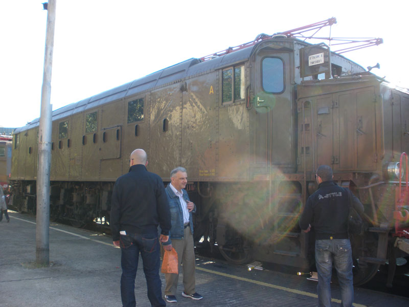  Locomotive a Torino Smistamento 2011 - Locomotiva Elettrica E428.058
