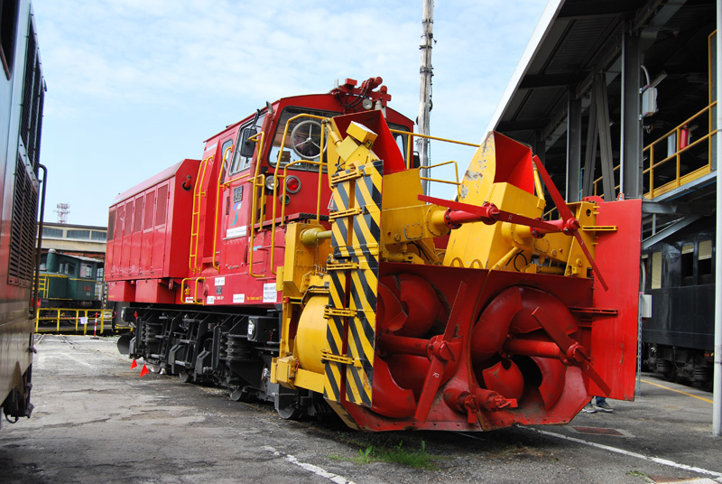  Locomotive a Torino Smistamento 2013: Spazzaneve FS s.244.003 