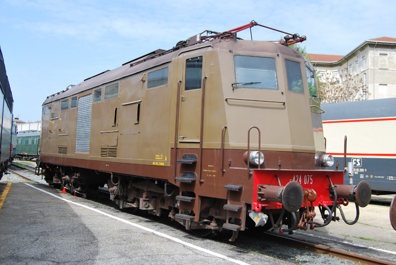 Locomotive a Torino Smistamento 2013: Motrice Elettrica e424-075 