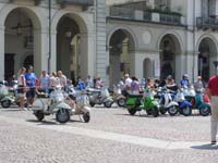 Vespa_Raduno_Torino_2011_1