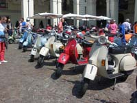 Vespa_Raduno_Torino_2011_25