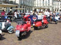 Vespa_Raduno_Torino_2011_46