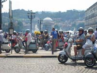 Vespa_Raduno_Torino_2011_56