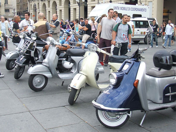 Scooter Vespa a Torino
