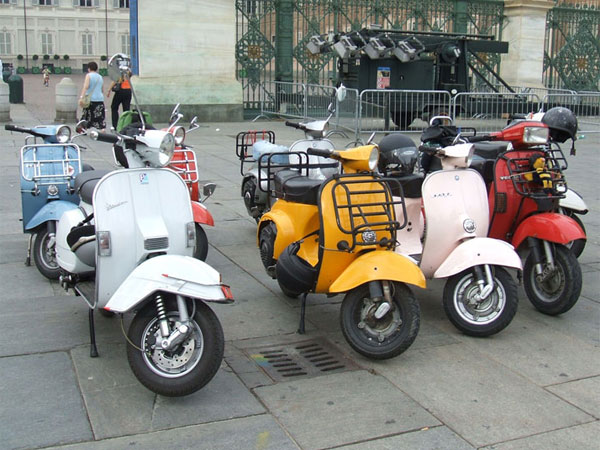 Scooter Vespa a Torino
