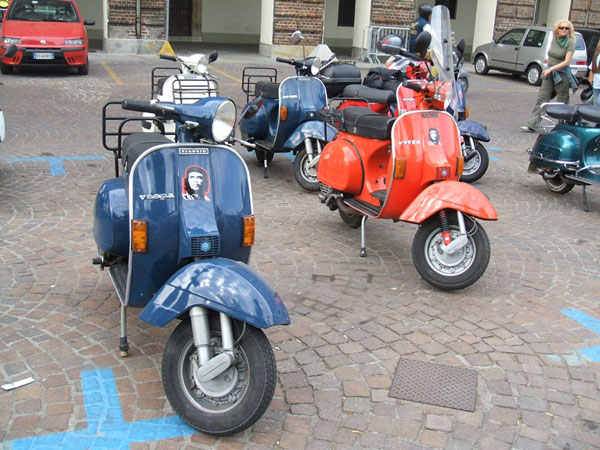 Scooter Vespa a Torino