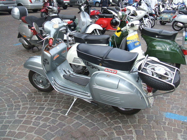 Scooter Vespa a Torino