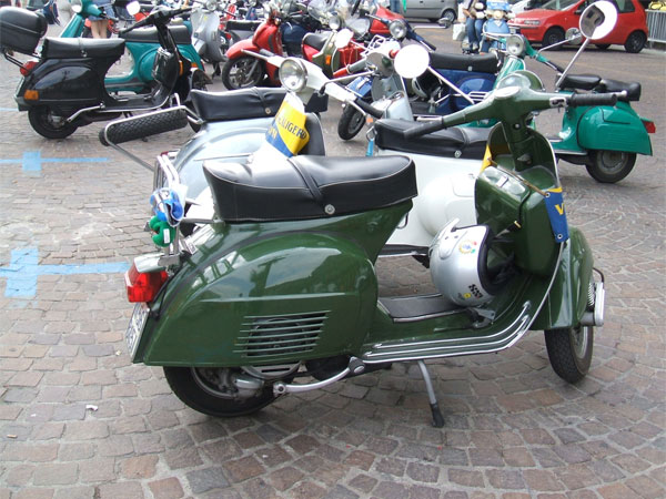 Scooter Vespa a Torino