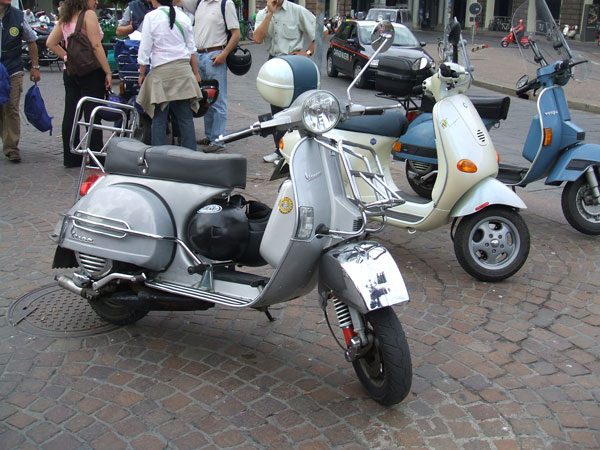 Scooter Vespa a Torino