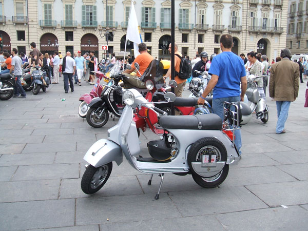 Scooter Vespa a Torino