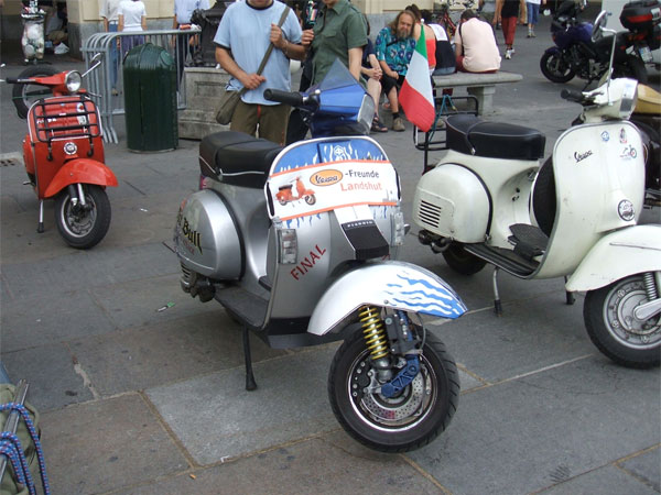 Scooter Vespa a Torino