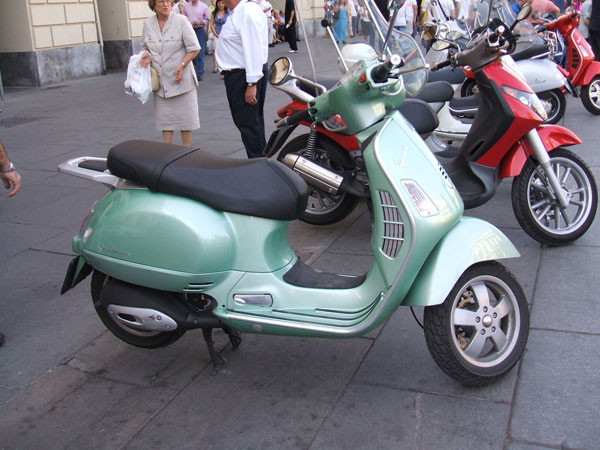 Scooter Vespa a Torino