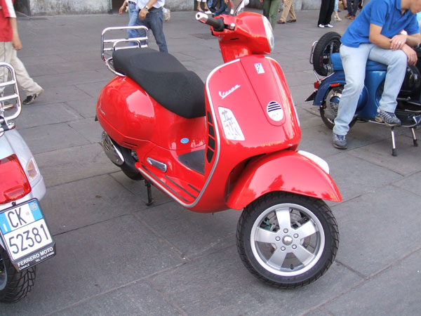 Scooter Vespa a Torino