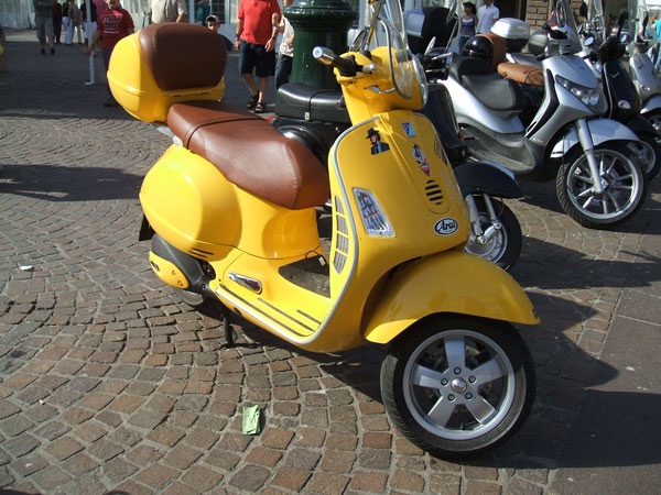 Scooter Vespa a Torino