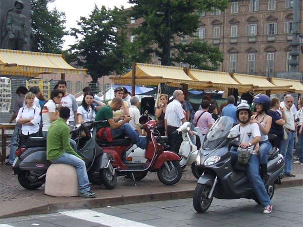 Scooter Vespa a Torino