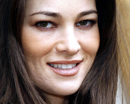  Manuela Arcuri 